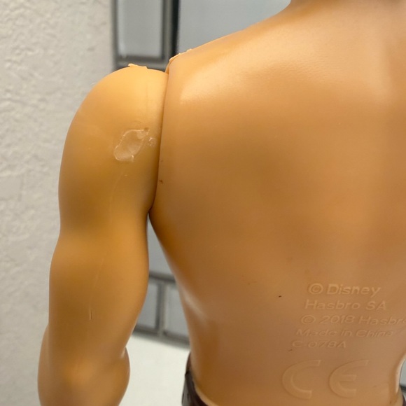 Disney Frozen 2 Kristoff Fashion Doll - Picture 5 of 13